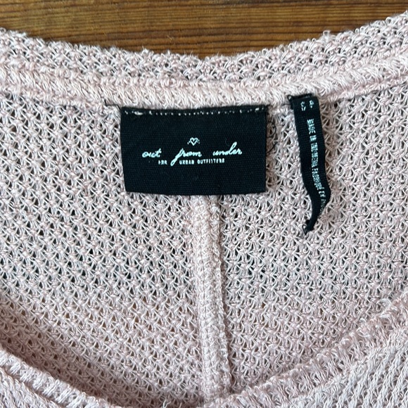 Urban Outfitters loose Beautiful Dusty Rose/ Blush Pink Sweater. - Picture 2 of 3
